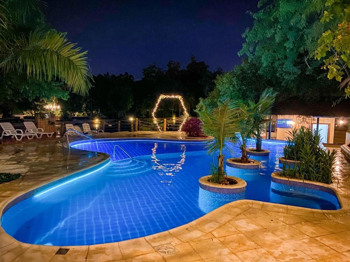 Los Lagos Resort Hotel Capiatá Exterior foto